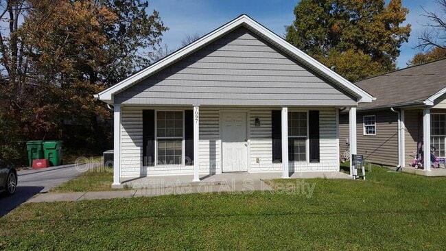 7097 Columbia Ave in Louisville, KY - Building Photo - Building Photo