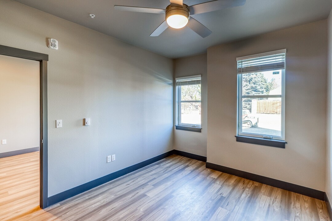 Los Altos in Aurora, CO - Building Photo