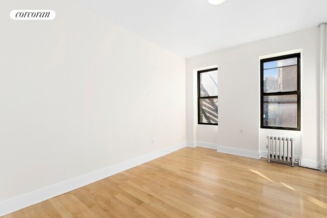 property at 145 Borinquen Pl