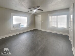 2208 Avenue U A Ave, Unit 03-03-301 in Lubbock, TX - Building Photo - Building Photo