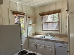 3682 Alder Ave in South Lake Tahoe, CA - Building Photo - Building Photo