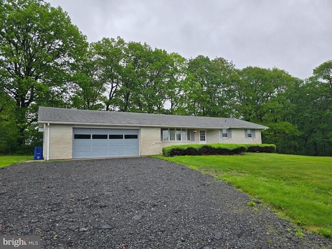 property at 415 Schuylkill Mountain Rd