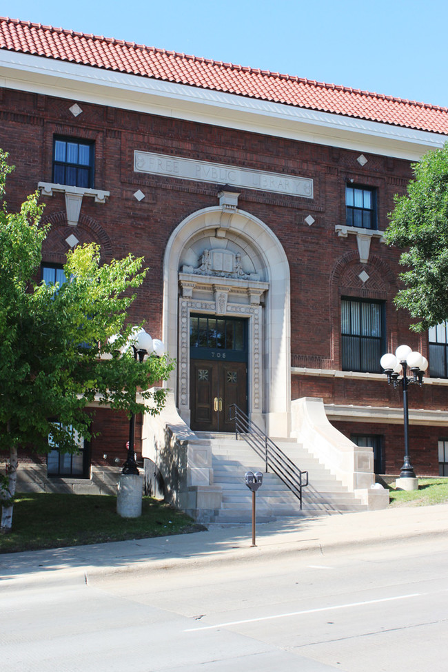 Carnegie Place Apartments in Sioux City, IA - Foto de edificio - Building Photo