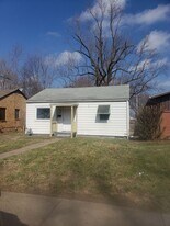 2265 E Laurel St in Springfield, IL - Building Photo