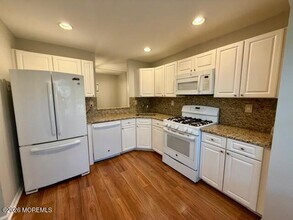 146 Heron Ct in Englishtown, NJ - Building Photo - Building Photo