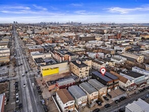 43 W 19th St in Bayonne, NJ - Building Photo - Building Photo