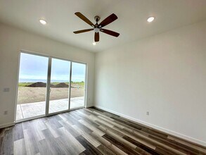 1529 Pey Dr in Kenai, AK - Building Photo - Building Photo