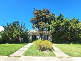 3547 Cody Way in Sacramento, CA - Building Photo