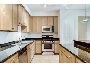 500 E Grant St in Minneapolis, MN - Building Photo - Building Photo