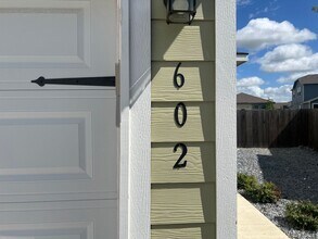 602 Heathers Wy in Seguin, TX - Building Photo - Building Photo