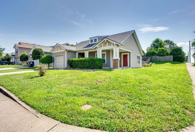 3636 Crossbrooke Dr in Nashville, TN - Building Photo - Building Photo