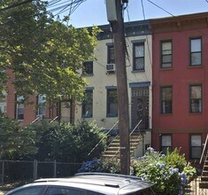 19 Henry St in Jersey City, NJ - Building Photo - Building Photo