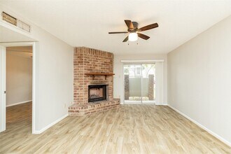 2800 Jeanetta St, Unit 2805 in Houston, TX - Building Photo - Building Photo