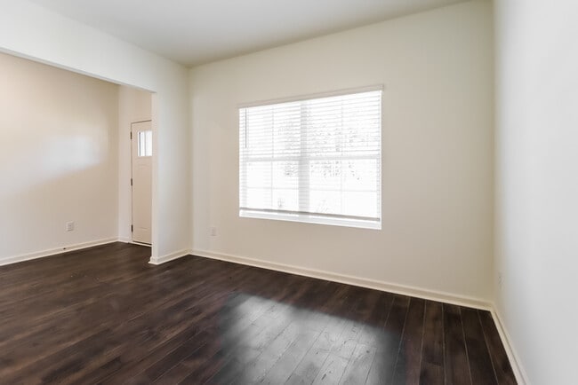 5615 Timber Leaf Lp in Bessemer, AL - Foto de edificio - Building Photo