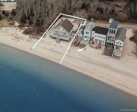 23 Scallop Ln in Jamesport, NY - Building Photo - Building Photo