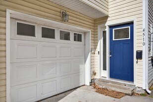 4510 Lee Ave in Virginia Beach, VA - Building Photo