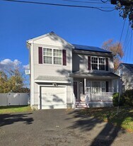 50 Hortense St in Stratford, CT - Building Photo