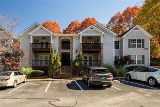 402 Madison Ln S E in Smyrna, GA - Building Photo - Building Photo