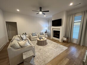 439 Wagon Wheel Ave in Fayetteville, AR - Building Photo - Building Photo