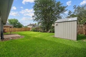 110 Crimson Bay Dr in League City, TX - Building Photo - Building Photo