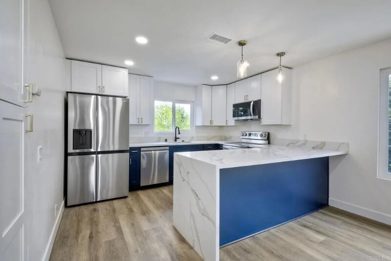 162 Terracina Way in Vista, CA - Building Photo