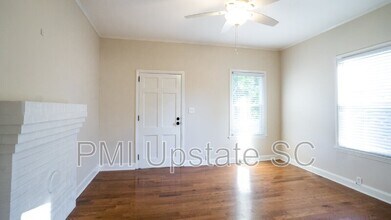 68 Smythe Ave in Greenville, SC - Building Photo - Building Photo