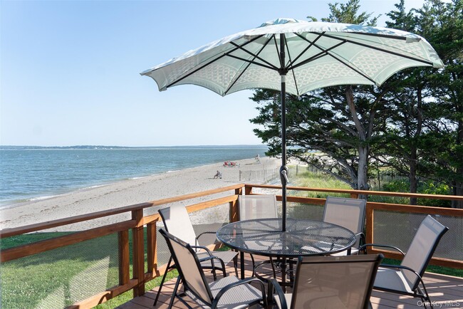 43 Pye Ln in Riverhead, NY - Building Photo - Building Photo