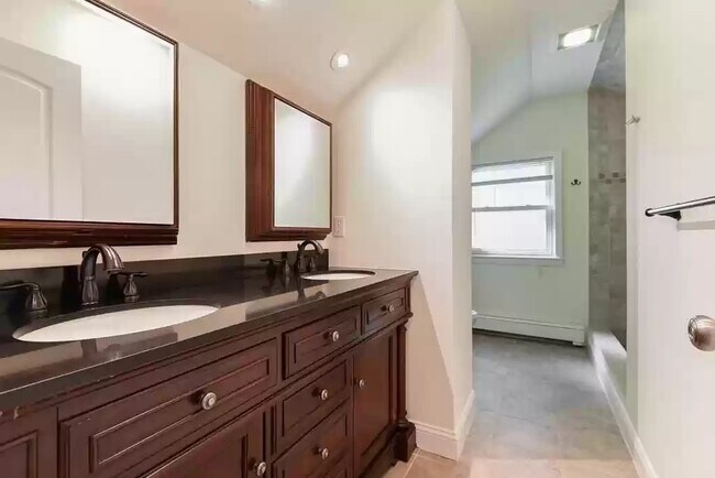 59 Goodenough St, Unit 2 in Boston, MA - Building Photo - Building Photo