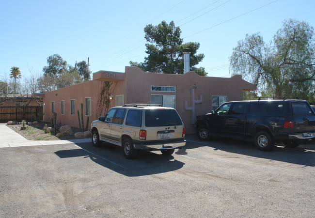 2806-2810 N Winstel Blvd in Tucson, AZ - Building Photo - Building Photo