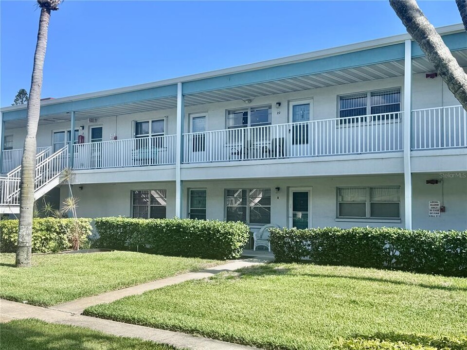 5217 81st St N in St. Petersburg, FL - Building Photo