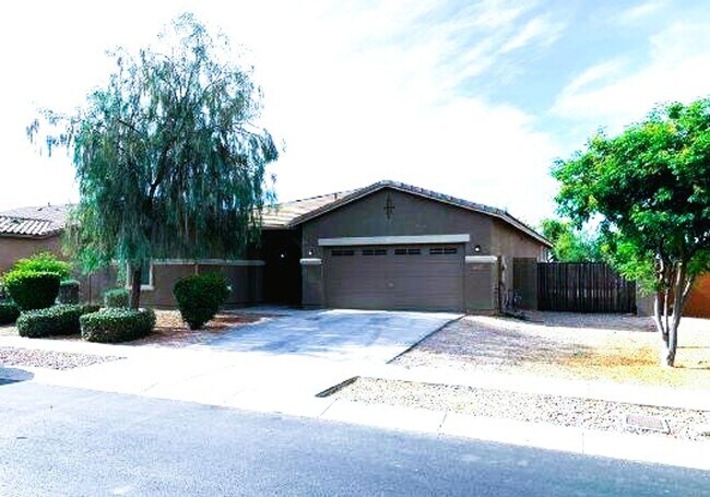 7579 W Rovey Ave in Glendale, AZ - Building Photo - Building Photo