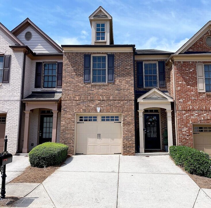 2708 Beynon Ln NE in Suwanee, GA - Building Photo