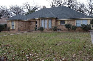 4523 Grey Dawn Dr in Arlington, TX - Building Photo