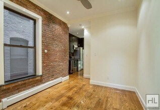 West 103rd Street, Unit 4A in New York, NY - Foto de edificio - Building Photo