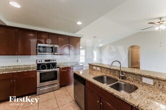 1811 NW 22nd Ave in Cape Coral, FL - Building Photo - Building Photo