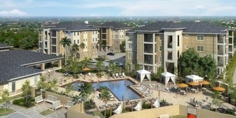 Lantower Brandon Crossroads in Tampa, FL - Building Photo