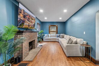 1818 Frazer Ave NW in Canton, OH - Building Photo - Building Photo