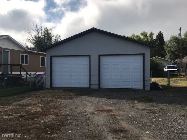 2035 N Sanders St in Helena, MT - Building Photo - Building Photo