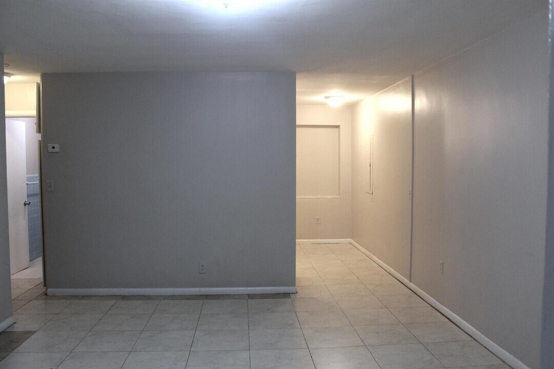 4434 Venus Ave, Unit A in West Palm Beach, FL - Building Photo