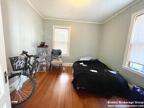18 Romsey St, Unit #1 in Boston, MA - Building Photo - Building Photo