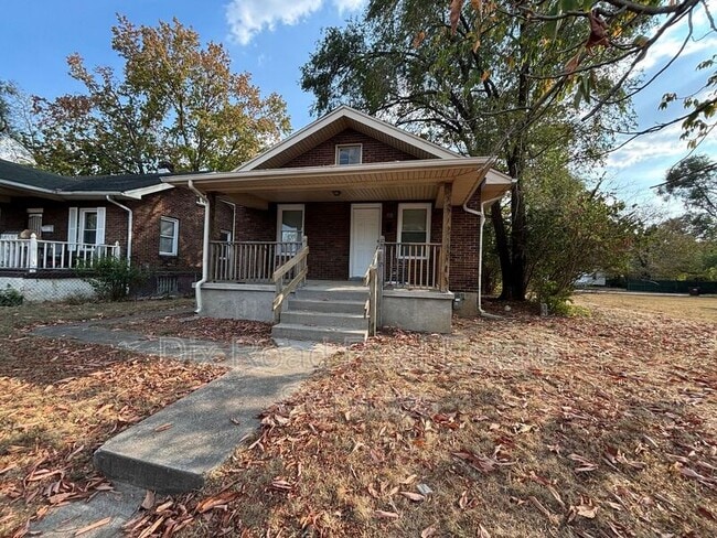 property at 712 16th Ave