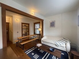 75 W Palmer Ave in Detroit, MI - Building Photo