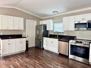 2022 Austin St in Rosenberg, TX - Foto de edificio - Building Photo