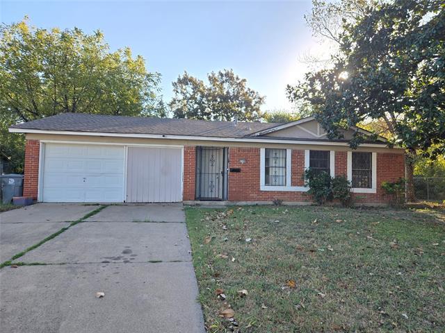 6108 Lazy River Dr in Dallas, TX - Building Photo