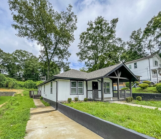 878 N Grand Ave NW in Atlanta, GA - Building Photo - Building Photo