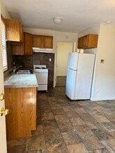 125 N W Ave, Unit 3 in Bradley, IL - Foto de edificio - Building Photo