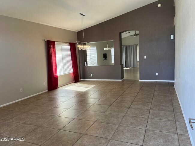 4619 E Desert Cactus St in Phoenix, AZ - Building Photo - Building Photo