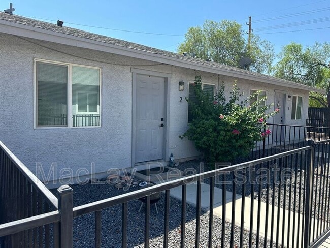 property at 2922 E Roeser Rd