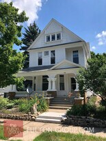 710 Morris Ave SE, Unit 2 in Grand Rapids, MI - Building Photo