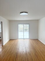 104 Seminole Way in Rochester, NY - Building Photo